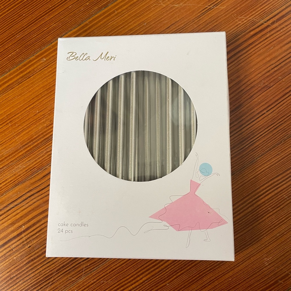 BELLA MERI Long Silver Candles (Pack of 24 but includes 22)